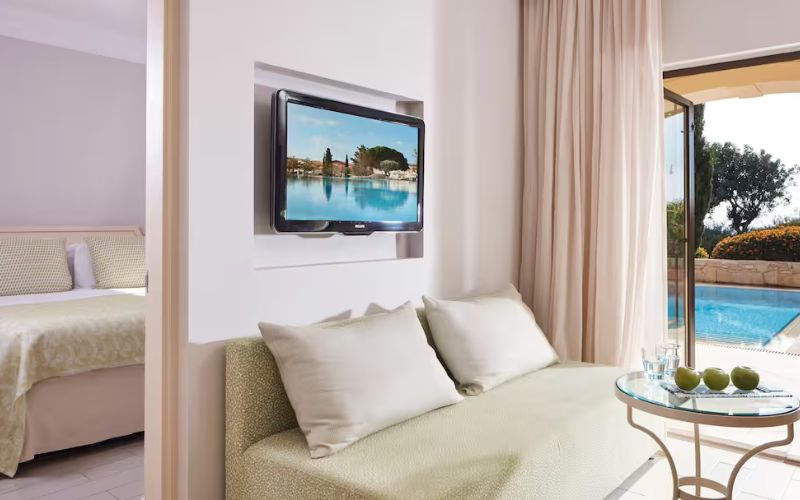 TUI BLUE Sensatori Atlantica Aphrodite Hills Rooms