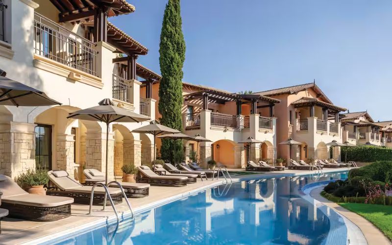 TUI BLUE Sensatori Atlantica Aphrodite Hills Swim Up rooms